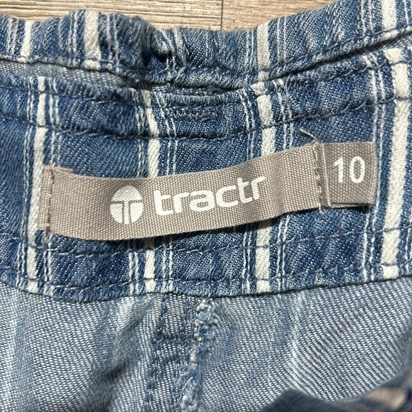 TRACTR Stripped Shorts - Picture 2 of 8